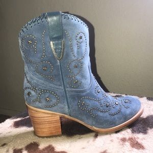 Frye Aqua Victoria Stud Short Suede Women’s Boot